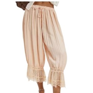 Cottagecore Bohemian Peach Lace Perla Bloomers Size Large NWOT